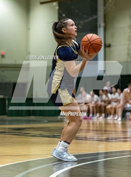 Thumbnail 2 in Tuckahoe vs. Frewsburg (NYSPHSAA Class C Semifinal) photogallery.