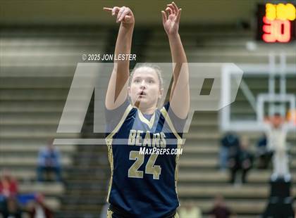 Thumbnail 1 in Tuckahoe vs. Frewsburg (NYSPHSAA Class C Semifinal) photogallery.