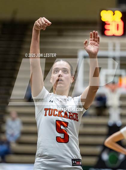 Thumbnail 3 in Tuckahoe vs. Frewsburg (NYSPHSAA Class C Semifinal) photogallery.