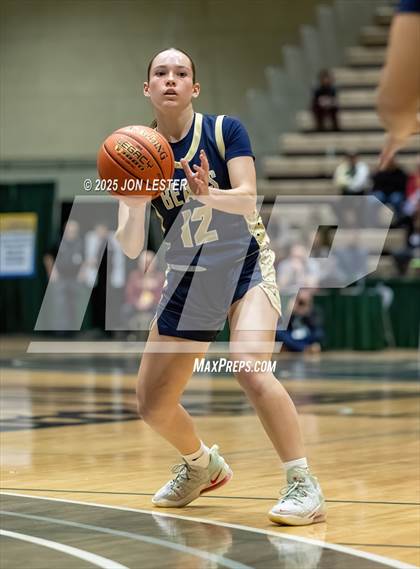 Thumbnail 2 in Tuckahoe vs. Frewsburg (NYSPHSAA Class C Semifinal) photogallery.