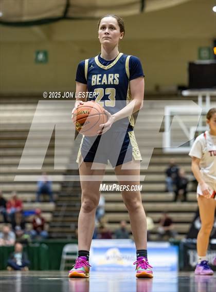 Thumbnail 3 in Tuckahoe vs. Frewsburg (NYSPHSAA Class C Semifinal) photogallery.