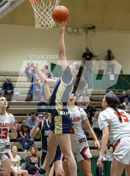 Thumbnail 2 in Tuckahoe vs. Frewsburg (NYSPHSAA Class C Semifinal) photogallery.