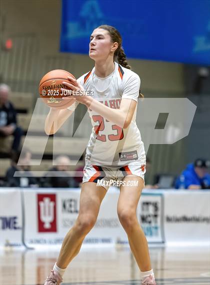 Thumbnail 3 in Tuckahoe vs. Frewsburg (NYSPHSAA Class C Semifinal) photogallery.