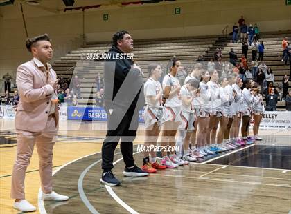 Thumbnail 2 in Tuckahoe vs. Frewsburg (NYSPHSAA Class C Semifinal) photogallery.