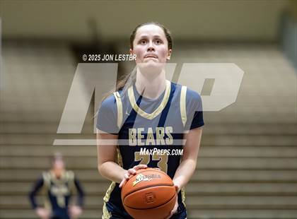 Thumbnail 3 in Tuckahoe vs. Frewsburg (NYSPHSAA Class C Semifinal) photogallery.