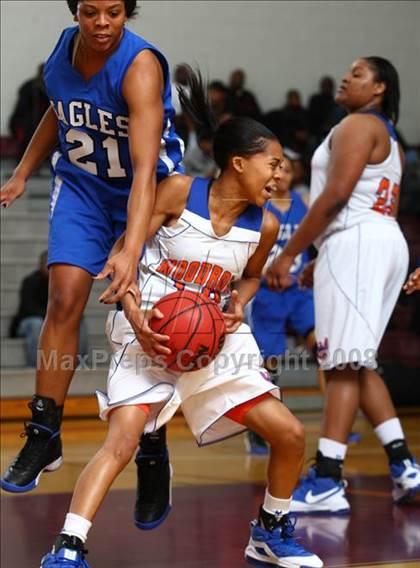 Thumbnail 2 in Landstown vs. Wilson  (Lady Greyhound Classic) photogallery.