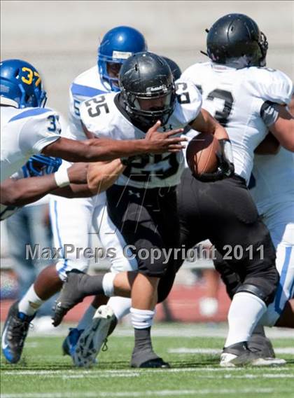 Thumbnail 1 in Alta vs. Crenshaw (Mission Viejo Football Classic) photogallery.