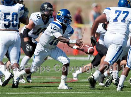 Thumbnail 2 in Alta vs. Crenshaw (Mission Viejo Football Classic) photogallery.