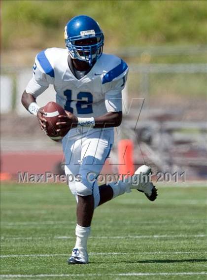 Thumbnail 2 in Alta vs. Crenshaw (Mission Viejo Football Classic) photogallery.