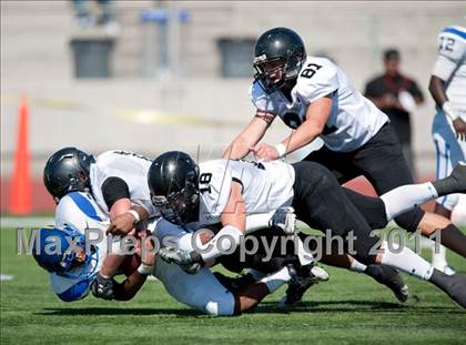 Thumbnail 3 in Alta vs. Crenshaw (Mission Viejo Football Classic) photogallery.