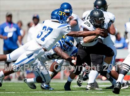 Thumbnail 2 in Alta vs. Crenshaw (Mission Viejo Football Classic) photogallery.