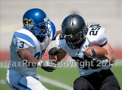 Thumbnail 2 in Alta vs. Crenshaw (Mission Viejo Football Classic) photogallery.