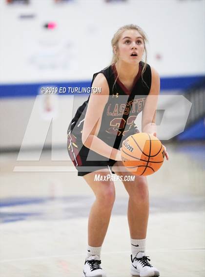 Thumbnail 2 in Lassiter @ Etowah photogallery.