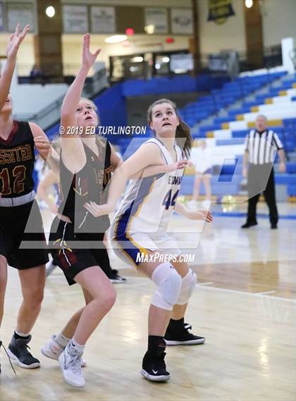 Thumbnail 2 in Lassiter @ Etowah photogallery.