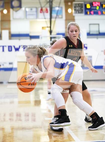 Thumbnail 1 in Lassiter @ Etowah photogallery.
