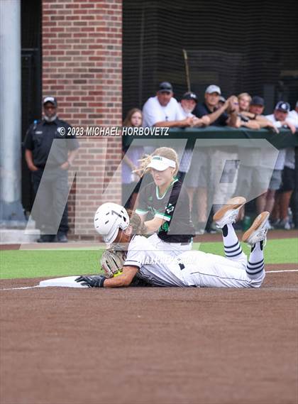 Thumbnail 1 in Southlake Carroll vs. Guyer (UIL 6A Regional Semifinal) photogallery.