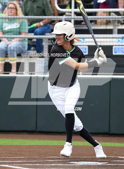 Thumbnail 3 in Southlake Carroll vs. Guyer (UIL 6A Regional Semifinal) photogallery.