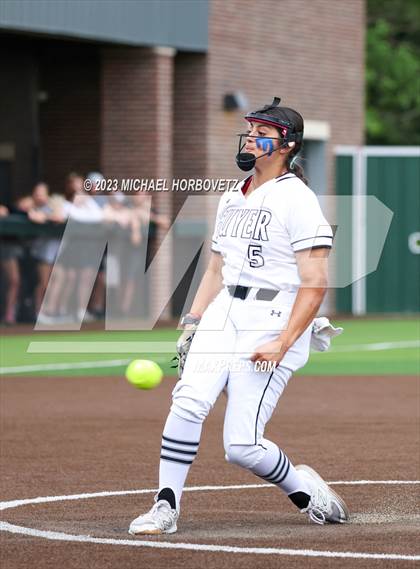 Thumbnail 3 in Southlake Carroll vs. Guyer (UIL 6A Regional Semifinal) photogallery.