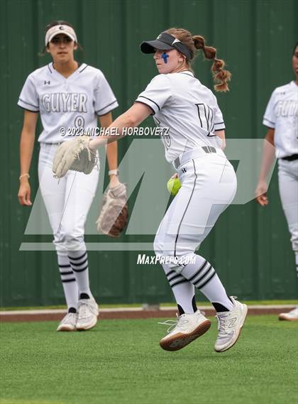 Thumbnail 1 in Southlake Carroll vs. Guyer (UIL 6A Regional Semifinal) photogallery.