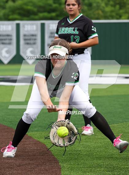 Thumbnail 3 in Southlake Carroll vs. Guyer (UIL 6A Regional Semifinal) photogallery.