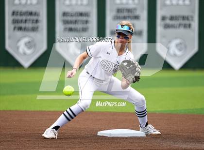 Thumbnail 2 in Southlake Carroll vs. Guyer (UIL 6A Regional Semifinal) photogallery.