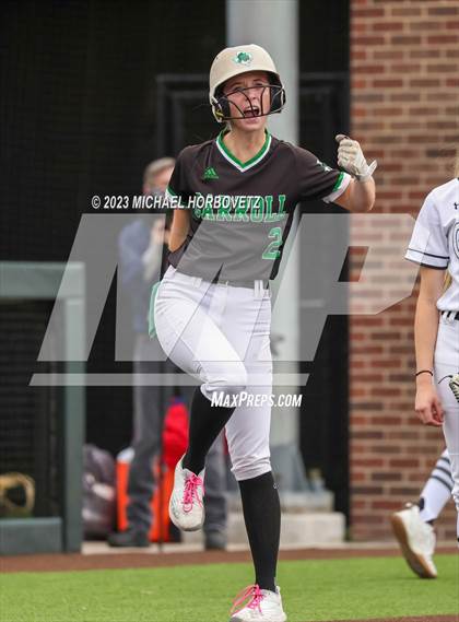 Thumbnail 2 in Southlake Carroll vs. Guyer (UIL 6A Regional Semifinal) photogallery.