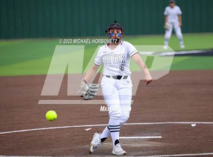Thumbnail 2 in Southlake Carroll vs. Guyer (UIL 6A Regional Semifinal) photogallery.