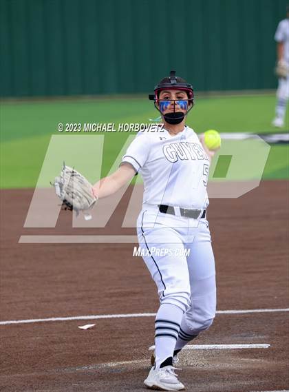 Thumbnail 3 in Southlake Carroll vs. Guyer (UIL 6A Regional Semifinal) photogallery.