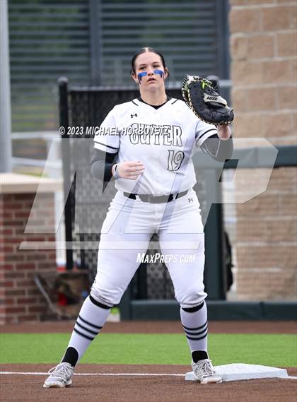 Thumbnail 2 in Southlake Carroll vs. Guyer (UIL 6A Regional Semifinal) photogallery.