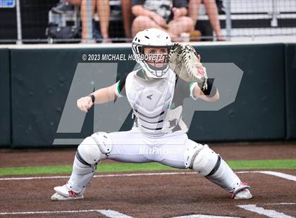 Thumbnail 2 in Southlake Carroll vs. Guyer (UIL 6A Regional Semifinal) photogallery.