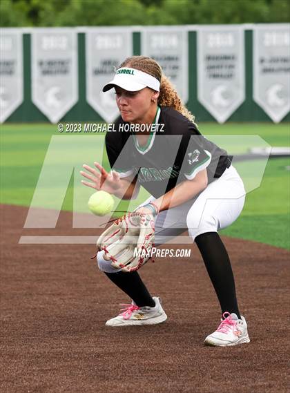 Thumbnail 1 in Southlake Carroll vs. Guyer (UIL 6A Regional Semifinal) photogallery.