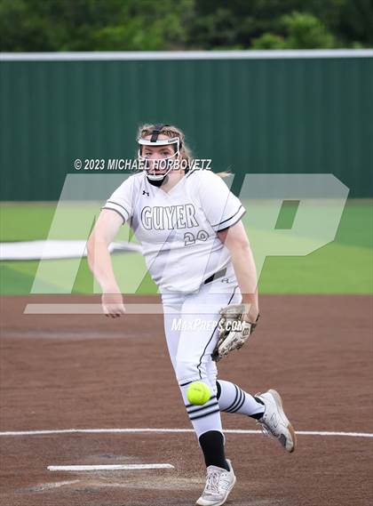 Thumbnail 1 in Southlake Carroll vs. Guyer (UIL 6A Regional Semifinal) photogallery.
