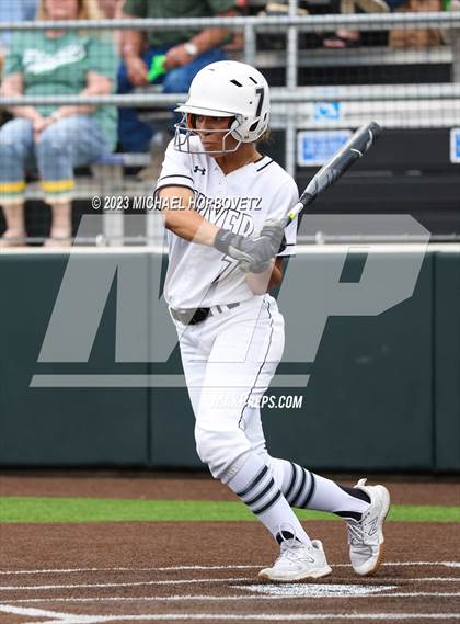 Thumbnail 2 in Southlake Carroll vs. Guyer (UIL 6A Regional Semifinal) photogallery.