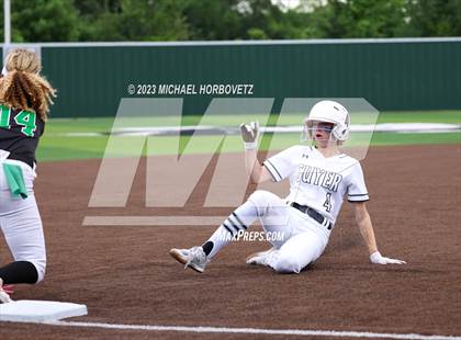 Thumbnail 3 in Southlake Carroll vs. Guyer (UIL 6A Regional Semifinal) photogallery.