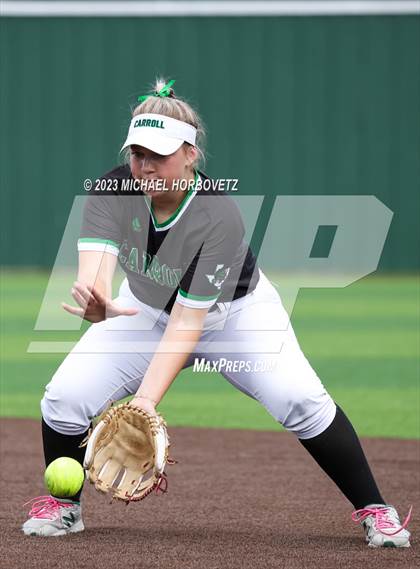 Thumbnail 2 in Southlake Carroll vs. Guyer (UIL 6A Regional Semifinal) photogallery.