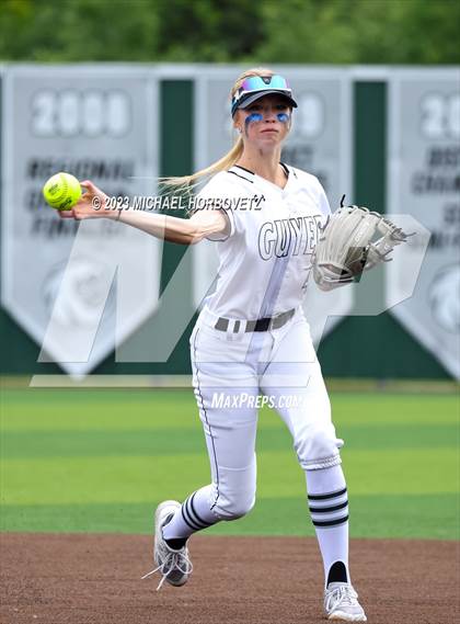 Thumbnail 2 in Southlake Carroll vs. Guyer (UIL 6A Regional Semifinal) photogallery.