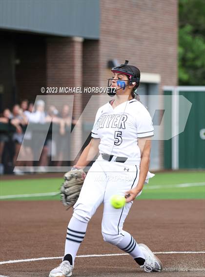 Thumbnail 3 in Southlake Carroll vs. Guyer (UIL 6A Regional Semifinal) photogallery.