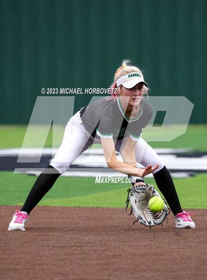 Thumbnail 1 in Southlake Carroll vs. Guyer (UIL 6A Regional Semifinal) photogallery.