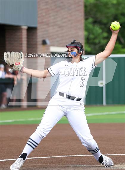 Thumbnail 2 in Southlake Carroll vs. Guyer (UIL 6A Regional Semifinal) photogallery.