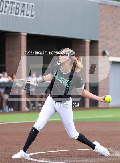 Thumbnail 2 in Southlake Carroll vs. Guyer (UIL 6A Regional Semifinal) photogallery.