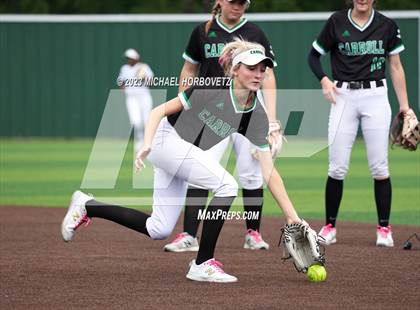 Thumbnail 1 in Southlake Carroll vs. Guyer (UIL 6A Regional Semifinal) photogallery.