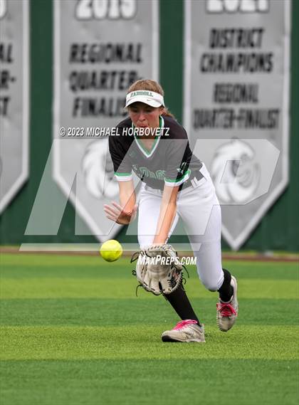 Thumbnail 1 in Southlake Carroll vs. Guyer (UIL 6A Regional Semifinal) photogallery.