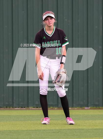 Thumbnail 1 in Southlake Carroll vs. Guyer (UIL 6A Regional Semifinal) photogallery.