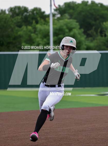 Thumbnail 2 in Southlake Carroll vs. Guyer (UIL 6A Regional Semifinal) photogallery.
