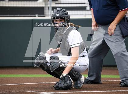 Thumbnail 2 in Southlake Carroll vs. Guyer (UIL 6A Regional Semifinal) photogallery.
