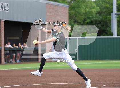 Thumbnail 2 in Southlake Carroll vs. Guyer (UIL 6A Regional Semifinal) photogallery.
