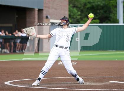 Thumbnail 2 in Southlake Carroll vs. Guyer (UIL 6A Regional Semifinal) photogallery.