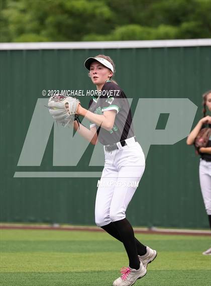 Thumbnail 2 in Southlake Carroll vs. Guyer (UIL 6A Regional Semifinal) photogallery.