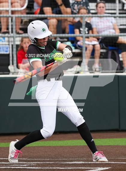 Thumbnail 1 in Southlake Carroll vs. Guyer (UIL 6A Regional Semifinal) photogallery.