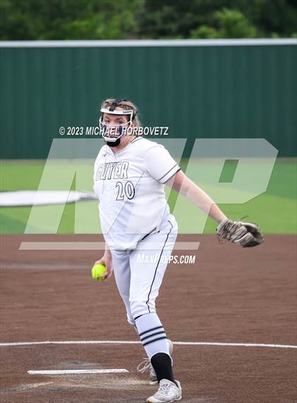 Thumbnail 3 in Southlake Carroll vs. Guyer (UIL 6A Regional Semifinal) photogallery.